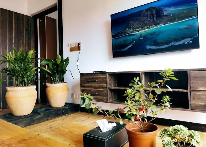 Shalu'S Residence