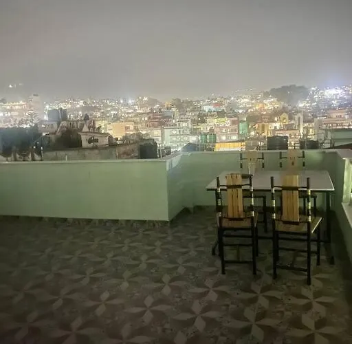 Expediya Holiday Homes - Full Furnish 2 Bhk Roof Top Flat In Kathmandu