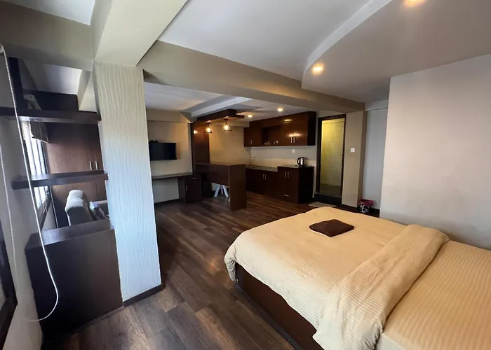 Himalayan Retreat 403