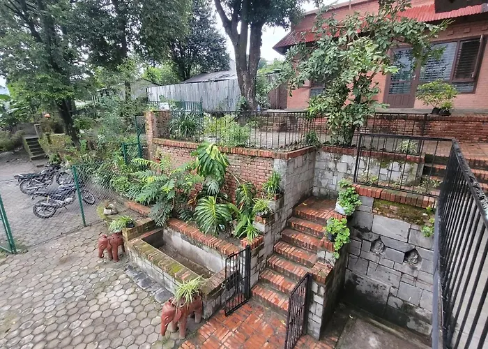 Karunamaya Hotel