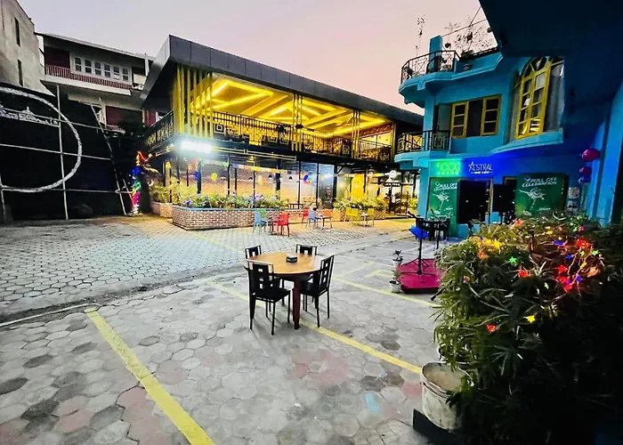 Chautara Restro & Inn