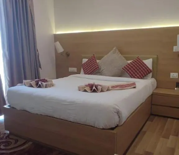 Royal Villa Resort