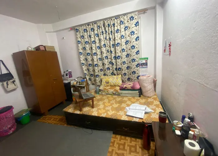 Vinayak Girls Hostel