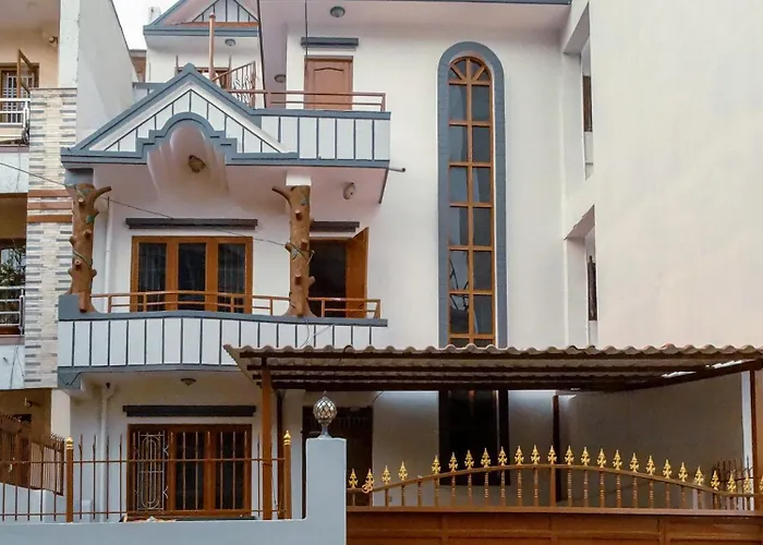 Raniban Lila'S Homestays
