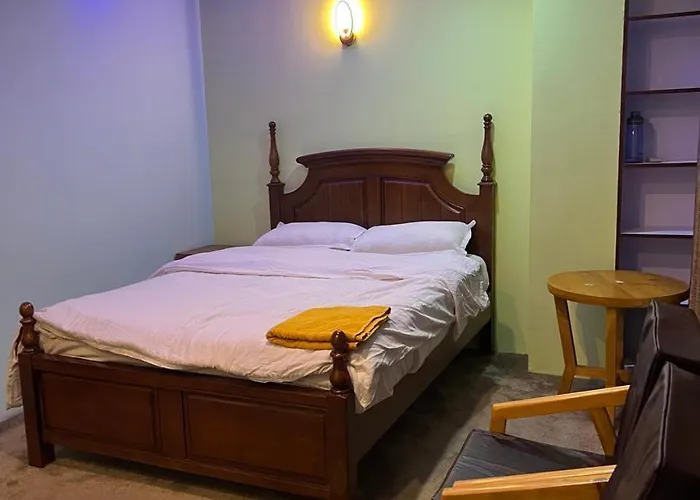 She Apartment