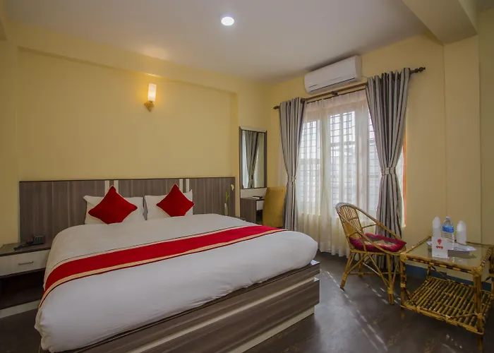 Oyo 297 Hotel Aayam