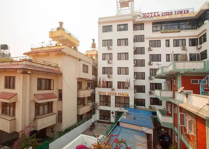 Oyo 818 Hotel Queen Tower