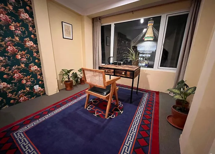 Big Traditional Room With Boudha Stupa View
