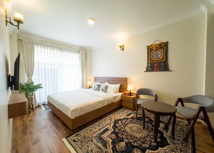 Shama Suites Serviced Apartment At Tinchuli, Bouddha