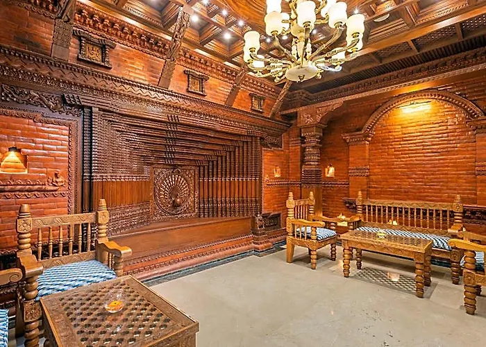 Aarya Hotel & Spa