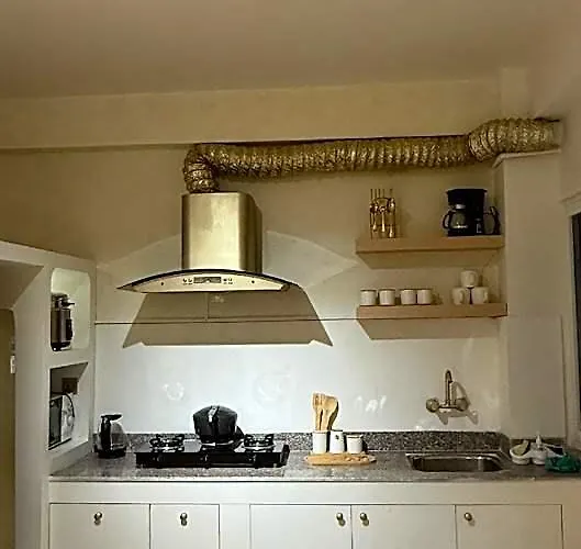 Luxury 2Bhk Escape W/ Hot Tub