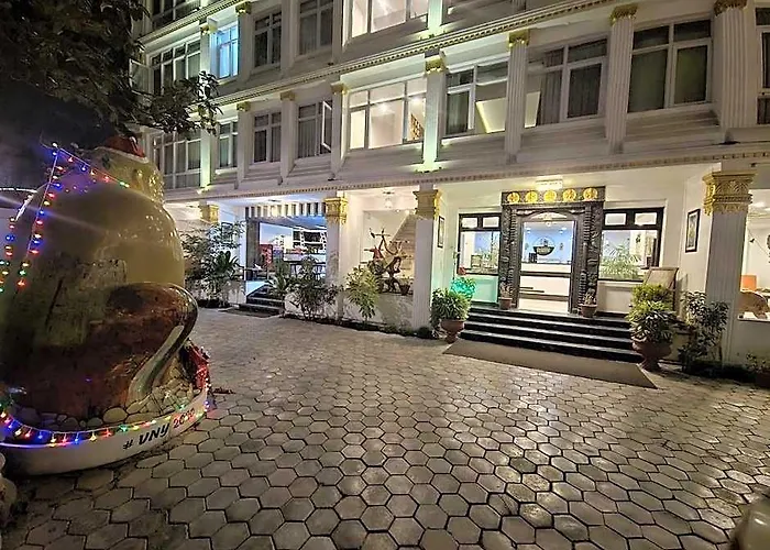 Hotel Durbar And Residence