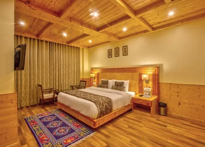 Mera Peak Hotel