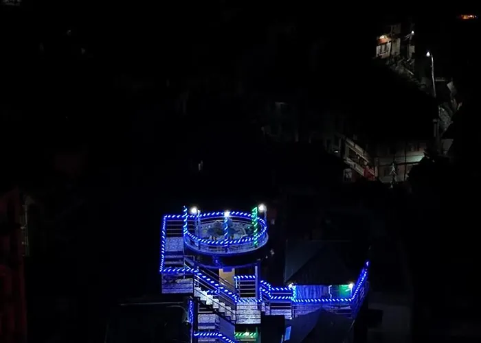 View Point Restaurant And Home Stay