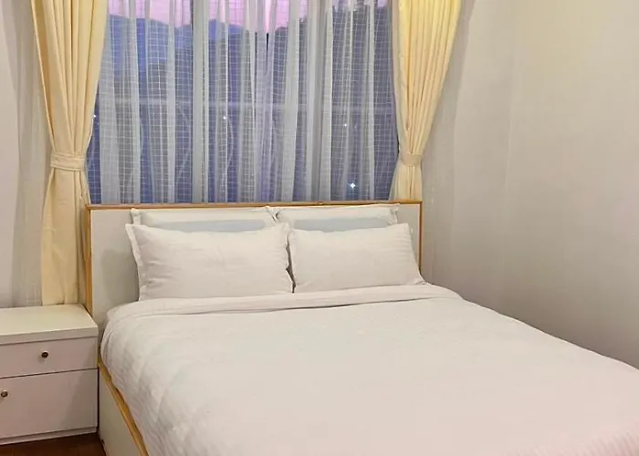 Mira Apartments