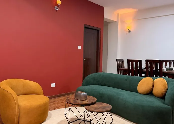 Spacious 3Bhk For Families & Groups In City Center