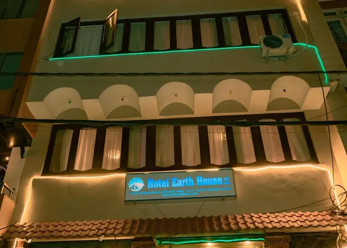 Hotel Earth House