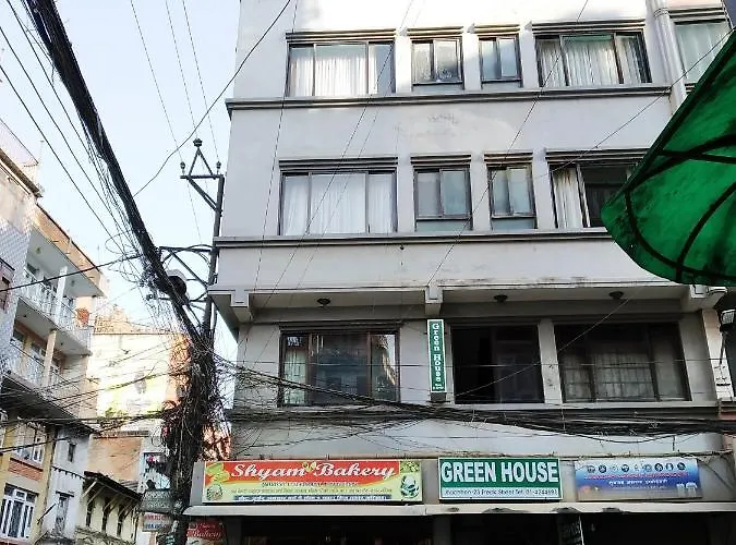 Green House Lodge