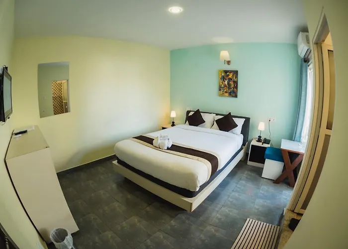 Peace N park Hotel Rooms